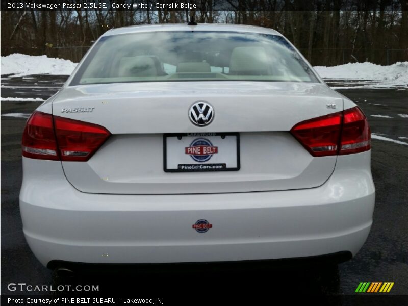 Candy White / Cornsilk Beige 2013 Volkswagen Passat 2.5L SE