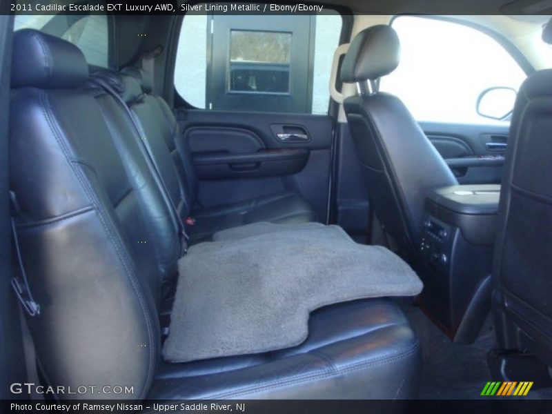 Silver Lining Metallic / Ebony/Ebony 2011 Cadillac Escalade EXT Luxury AWD