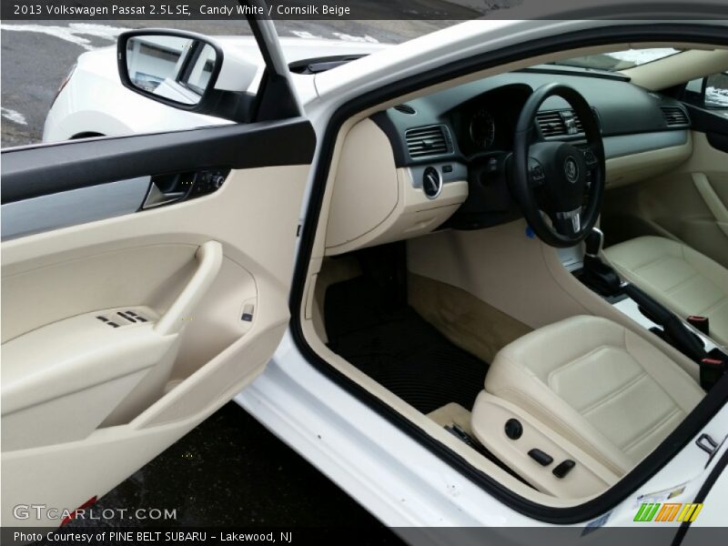 Candy White / Cornsilk Beige 2013 Volkswagen Passat 2.5L SE