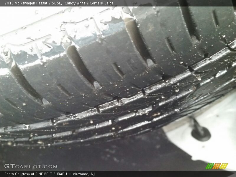 Candy White / Cornsilk Beige 2013 Volkswagen Passat 2.5L SE