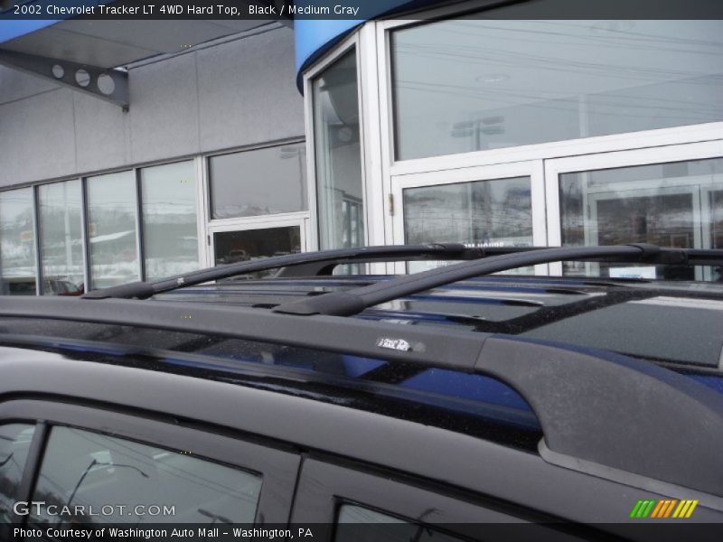 Black / Medium Gray 2002 Chevrolet Tracker LT 4WD Hard Top
