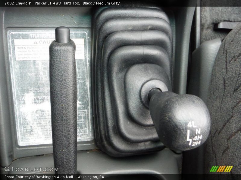 Black / Medium Gray 2002 Chevrolet Tracker LT 4WD Hard Top