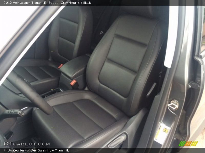 Pepper Gray Metallic / Black 2012 Volkswagen Tiguan LE