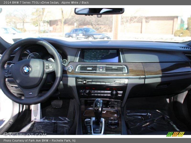 Alpine White / Black 2014 BMW 7 Series 750Li xDrive Sedan