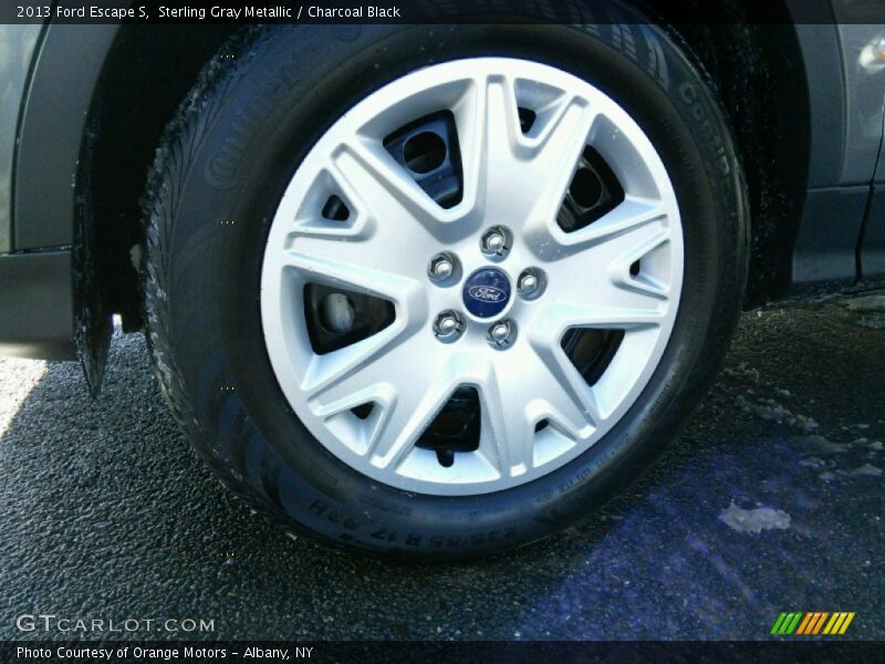 Sterling Gray Metallic / Charcoal Black 2013 Ford Escape S