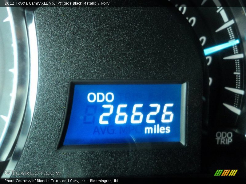 Attitude Black Metallic / Ivory 2012 Toyota Camry XLE V6