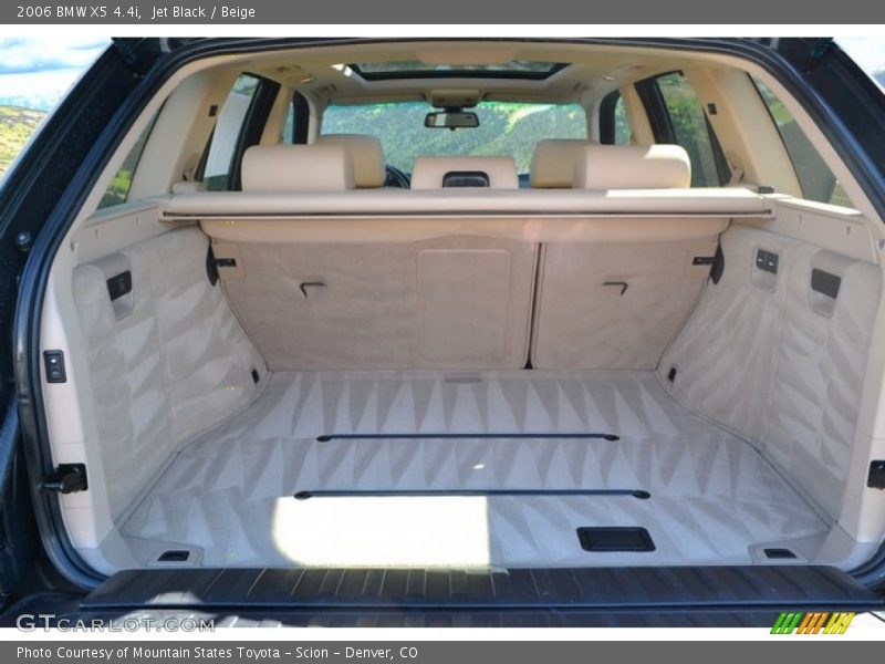 Jet Black / Beige 2006 BMW X5 4.4i