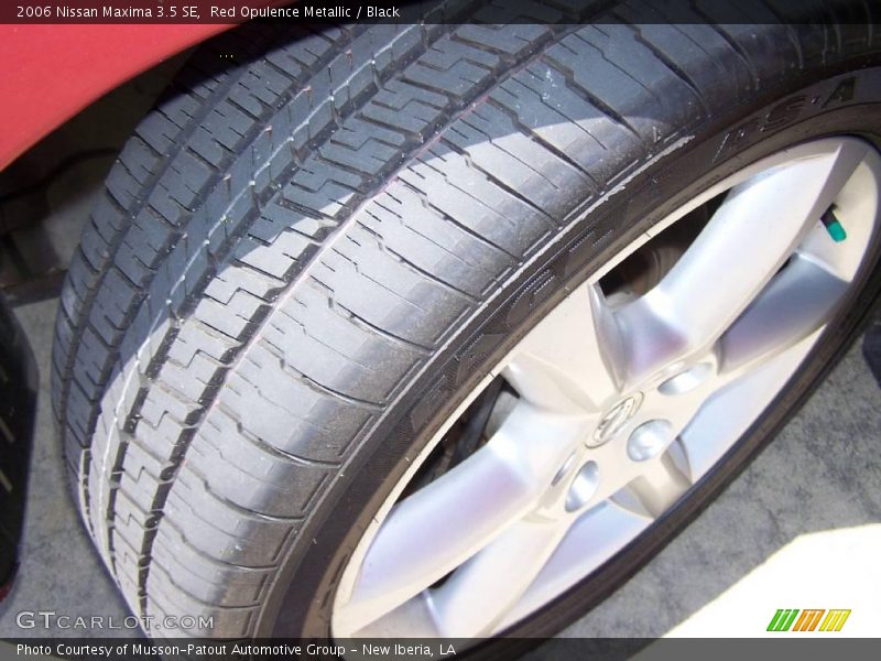 Red Opulence Metallic / Black 2006 Nissan Maxima 3.5 SE