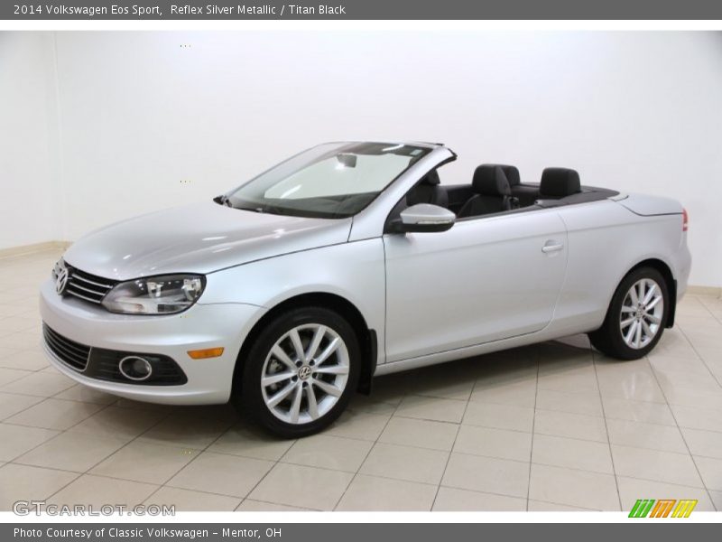 Front 3/4 View of 2014 Eos Sport