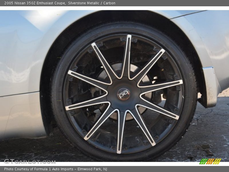 Silverstone Metallic / Carbon 2005 Nissan 350Z Enthusiast Coupe