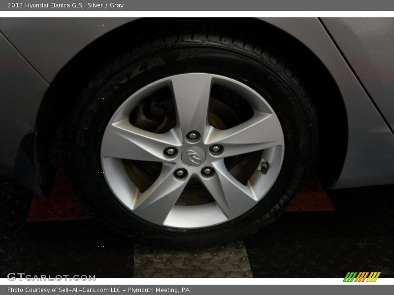 Silver / Gray 2012 Hyundai Elantra GLS