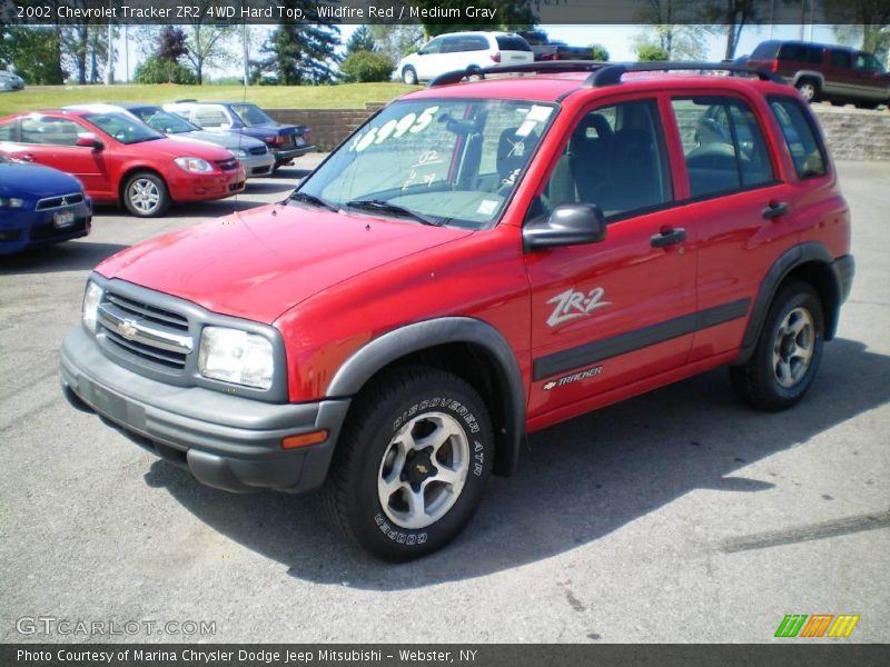 Wildfire Red / Medium Gray 2002 Chevrolet Tracker ZR2 4WD Hard Top