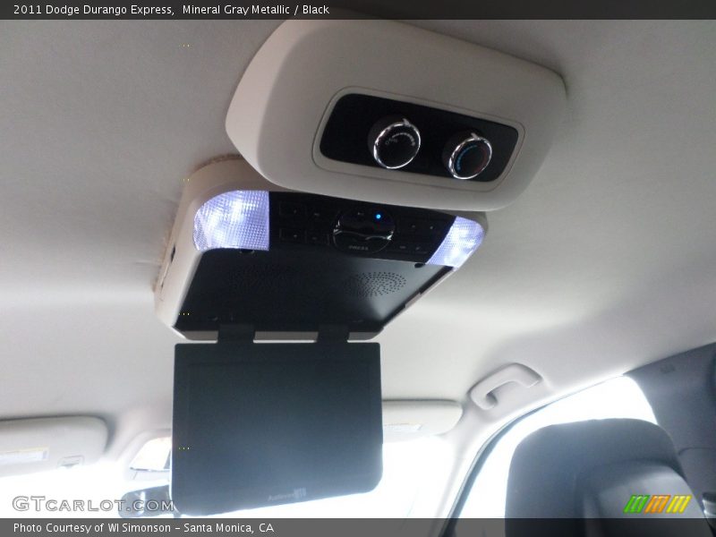Mineral Gray Metallic / Black 2011 Dodge Durango Express