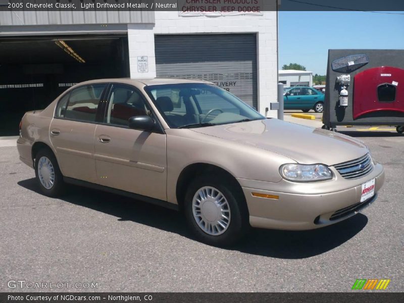 Light Driftwood Metallic / Neutral 2005 Chevrolet Classic