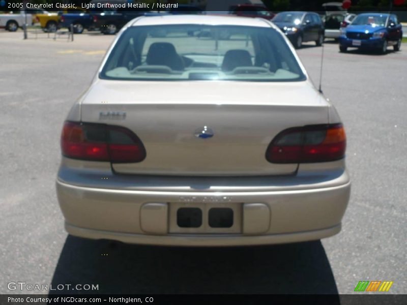 Light Driftwood Metallic / Neutral 2005 Chevrolet Classic