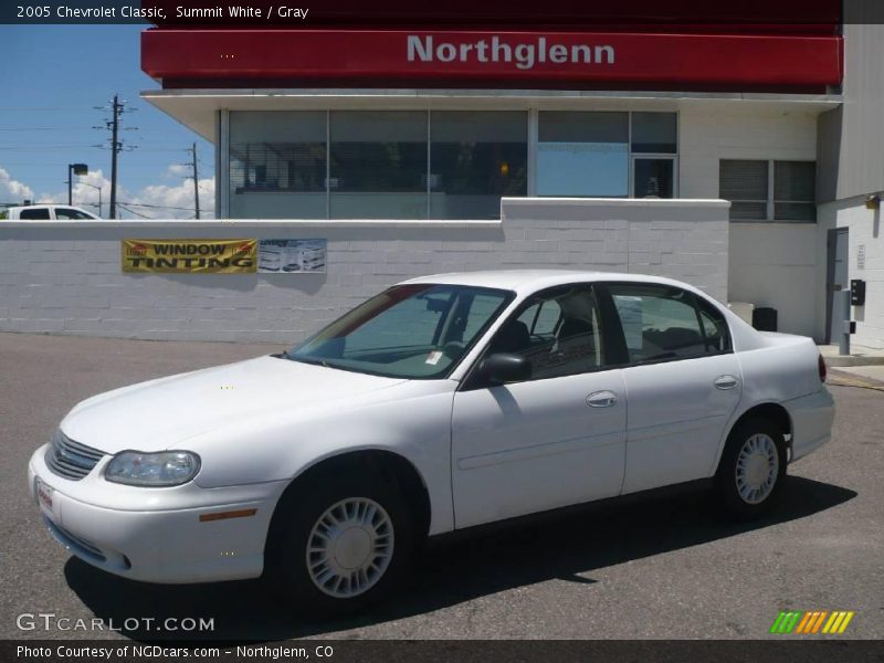 Summit White / Gray 2005 Chevrolet Classic