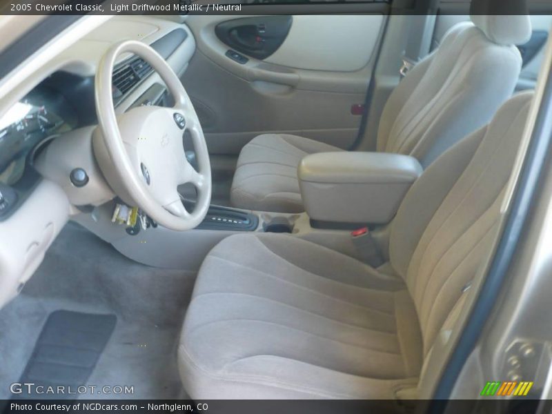 Light Driftwood Metallic / Neutral 2005 Chevrolet Classic