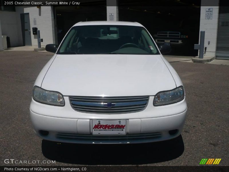 Summit White / Gray 2005 Chevrolet Classic