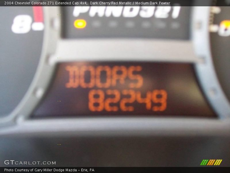 Dark Cherry Red Metallic / Medium Dark Pewter 2004 Chevrolet Colorado Z71 Extended Cab 4x4