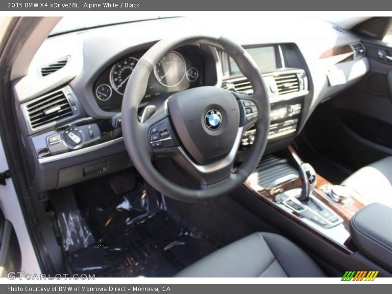 Alpine White / Black 2015 BMW X4 xDrive28i