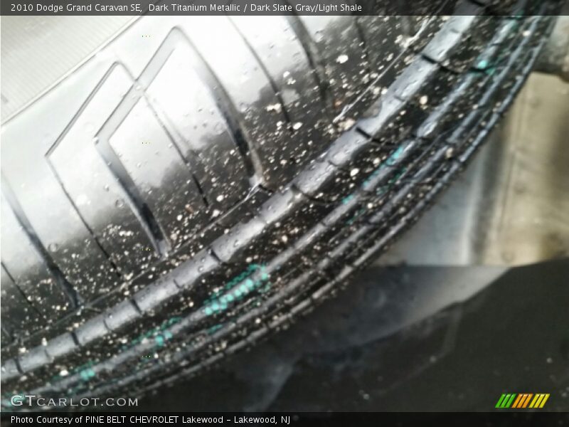 Dark Titanium Metallic / Dark Slate Gray/Light Shale 2010 Dodge Grand Caravan SE
