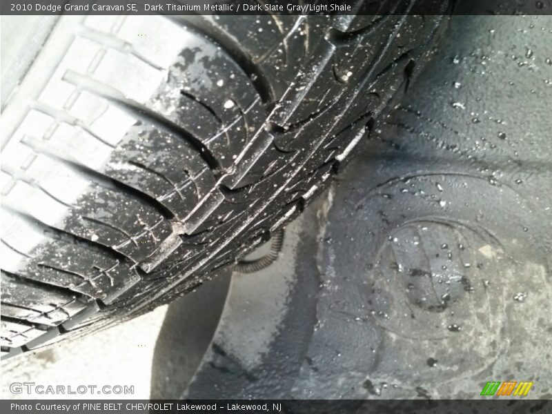 Dark Titanium Metallic / Dark Slate Gray/Light Shale 2010 Dodge Grand Caravan SE