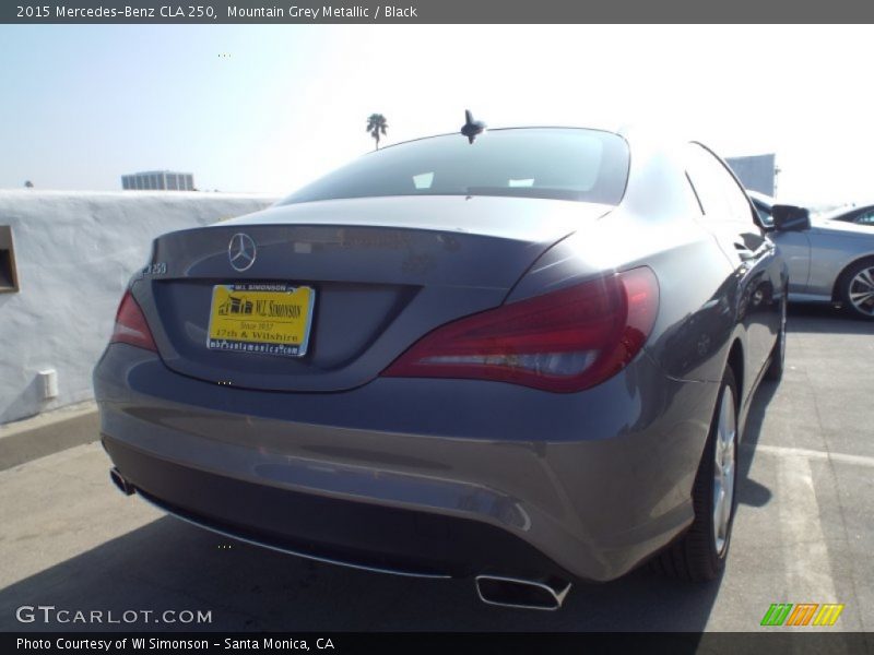 Mountain Grey Metallic / Black 2015 Mercedes-Benz CLA 250