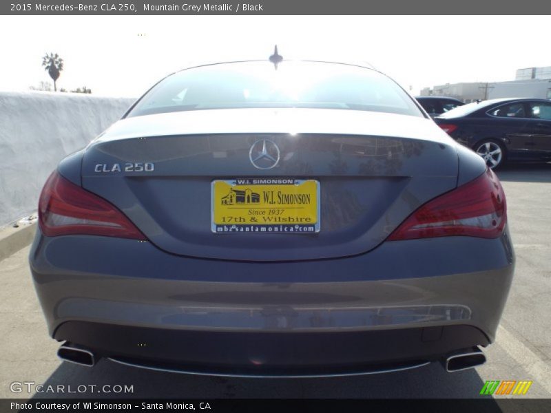 Mountain Grey Metallic / Black 2015 Mercedes-Benz CLA 250