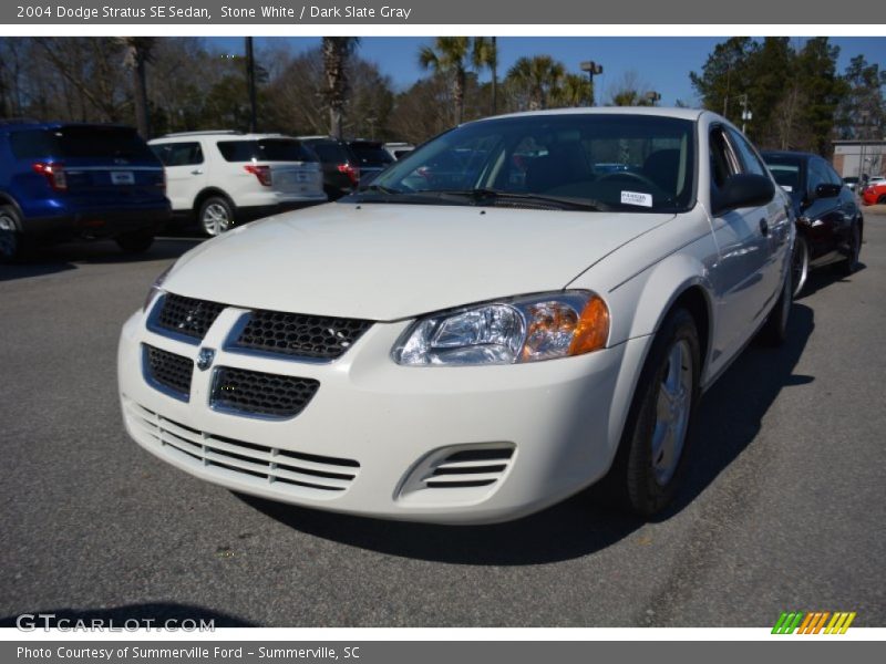 Stone White / Dark Slate Gray 2004 Dodge Stratus SE Sedan