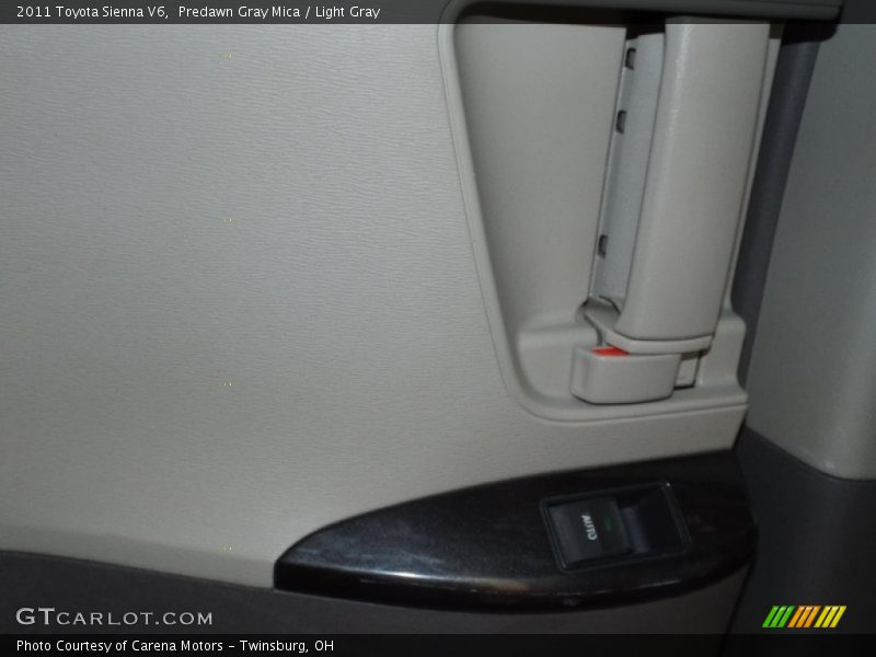 Predawn Gray Mica / Light Gray 2011 Toyota Sienna V6