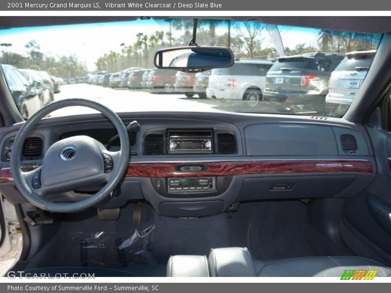 Dashboard of 2001 Grand Marquis LS