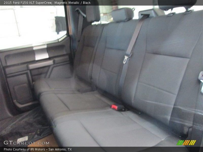 Magnetic Metallic / Black 2015 Ford F150 XLT SuperCrew