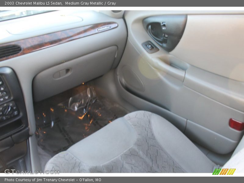 Medium Gray Metallic / Gray 2003 Chevrolet Malibu LS Sedan