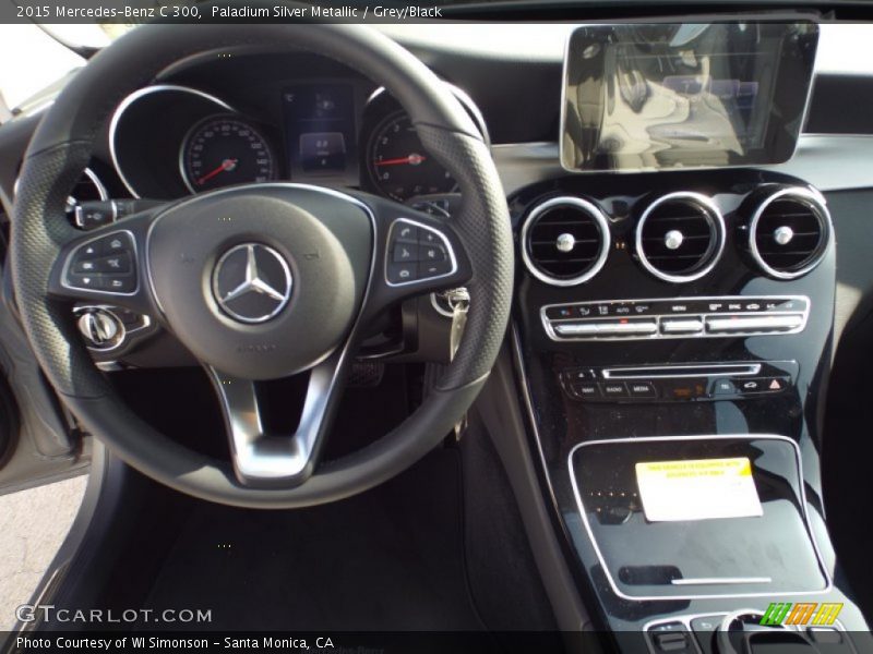 Paladium Silver Metallic / Grey/Black 2015 Mercedes-Benz C 300