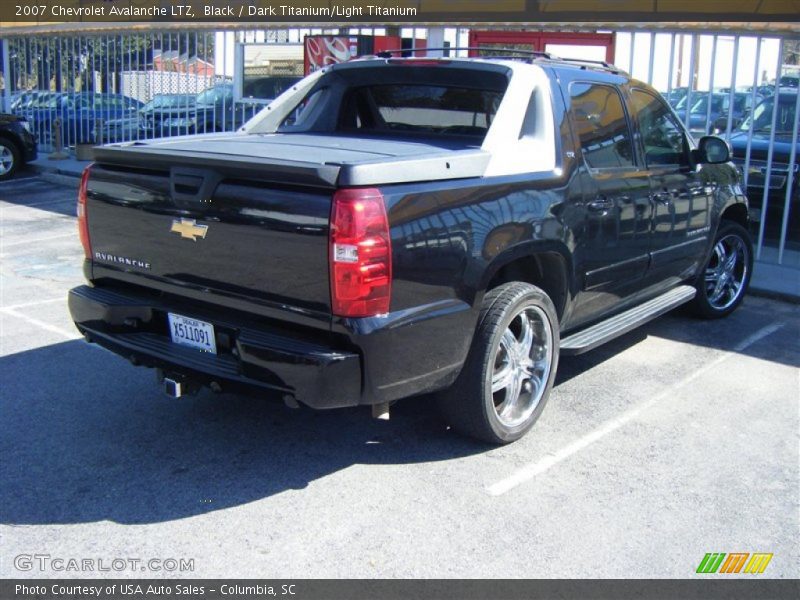 Black / Dark Titanium/Light Titanium 2007 Chevrolet Avalanche LTZ