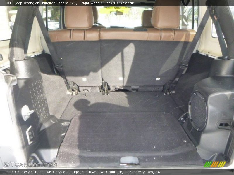 Bright White / Black/Dark Saddle 2011 Jeep Wrangler Unlimited Sahara 4x4
