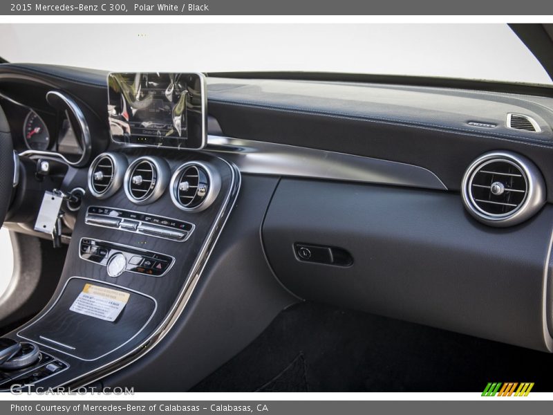Polar White / Black 2015 Mercedes-Benz C 300
