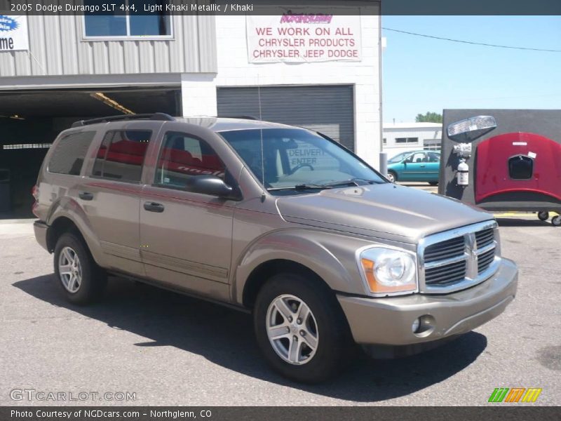 Light Khaki Metallic / Khaki 2005 Dodge Durango SLT 4x4