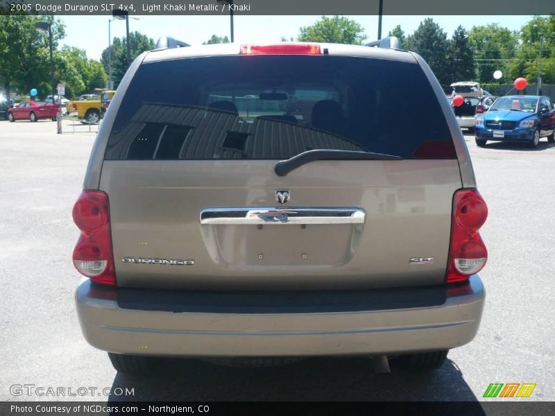 Light Khaki Metallic / Khaki 2005 Dodge Durango SLT 4x4