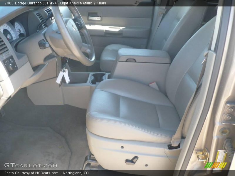 Light Khaki Metallic / Khaki 2005 Dodge Durango SLT 4x4