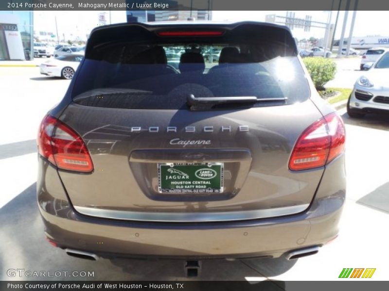 Mahogany Metallic / Luxor Beige 2014 Porsche Cayenne