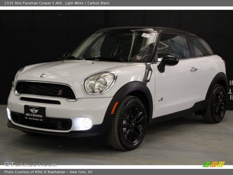 Light White / Carbon Black 2015 Mini Paceman Cooper S All4