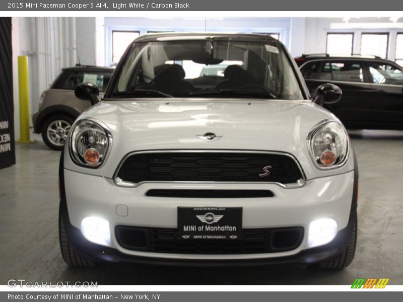 Light White / Carbon Black 2015 Mini Paceman Cooper S All4