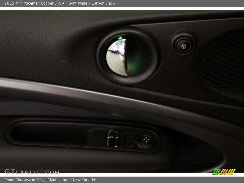 Light White / Carbon Black 2015 Mini Paceman Cooper S All4