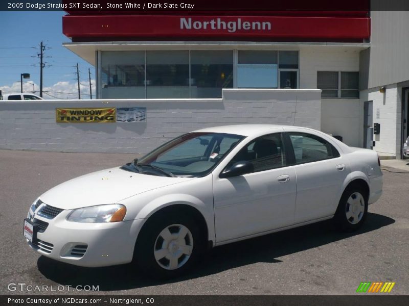 Stone White / Dark Slate Gray 2005 Dodge Stratus SXT Sedan