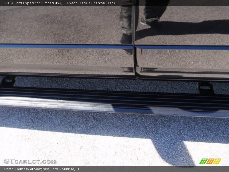 Tuxedo Black / Charcoal Black 2014 Ford Expedition Limited 4x4