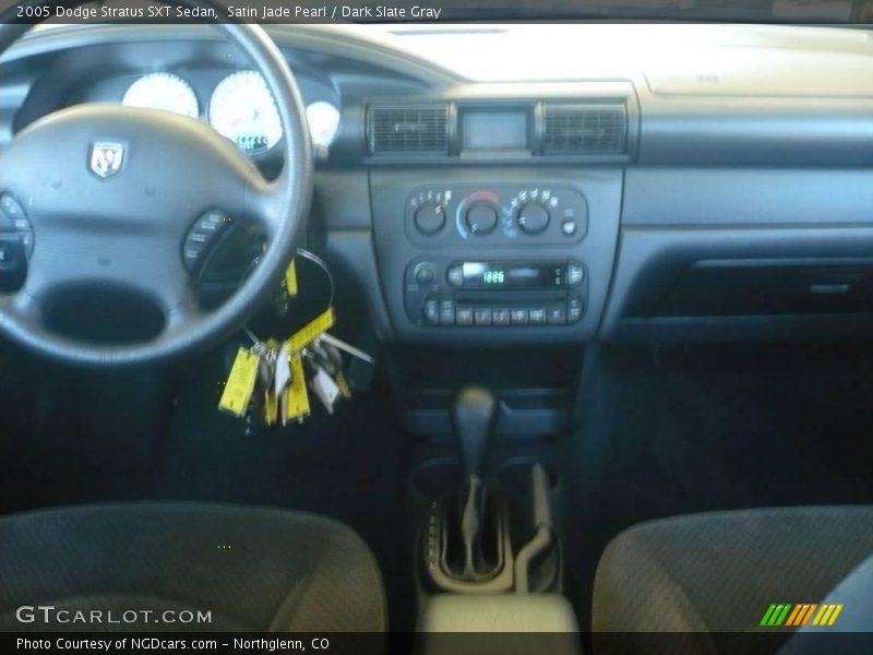 Satin Jade Pearl / Dark Slate Gray 2005 Dodge Stratus SXT Sedan
