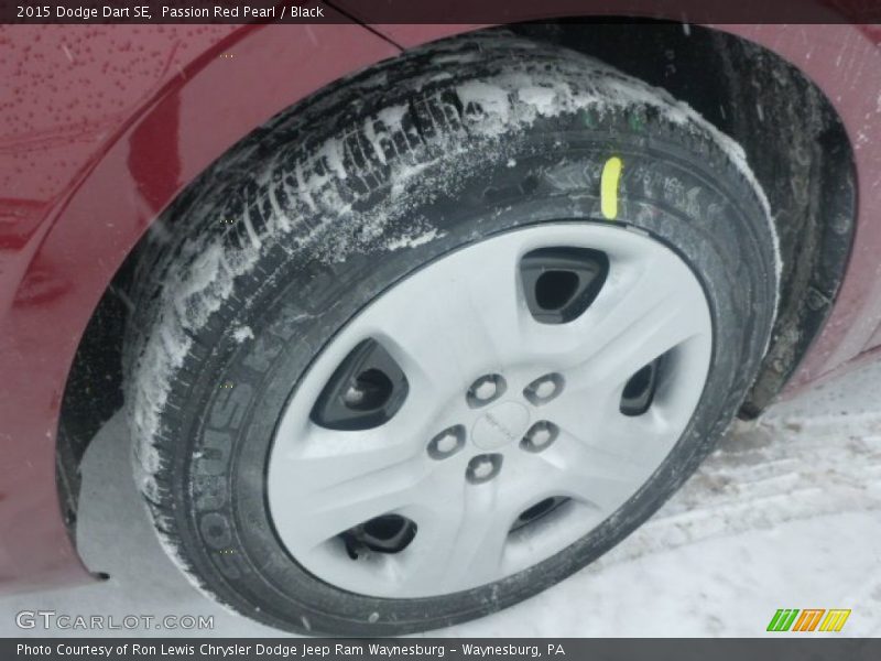 Passion Red Pearl / Black 2015 Dodge Dart SE
