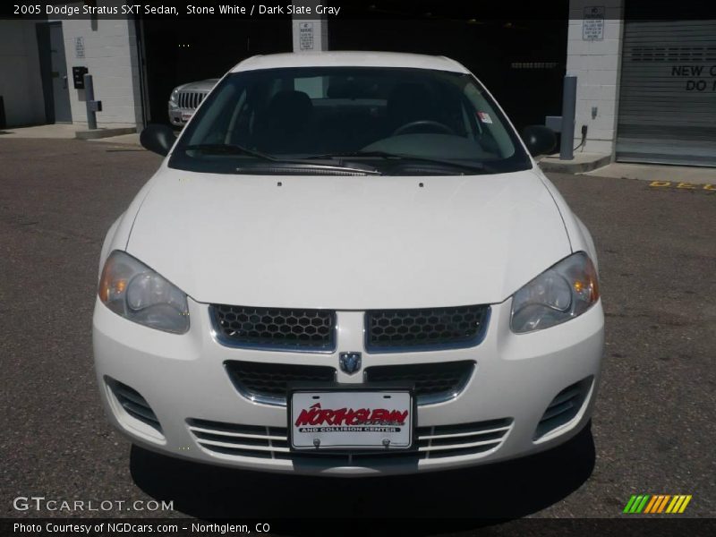 Stone White / Dark Slate Gray 2005 Dodge Stratus SXT Sedan