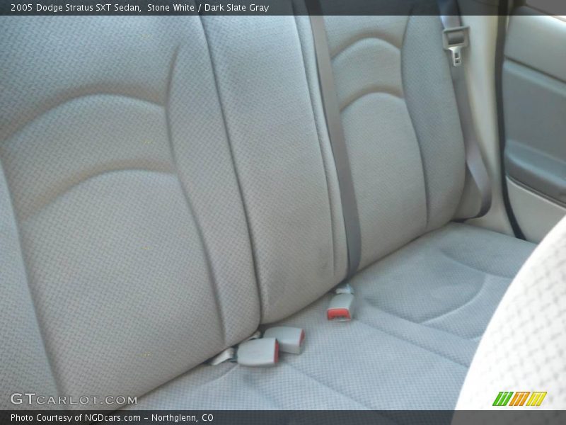 Stone White / Dark Slate Gray 2005 Dodge Stratus SXT Sedan